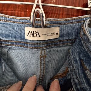 Zara Women's Light Blue High Rise Jeans